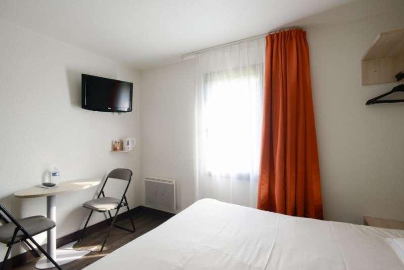 Brit Hotel Essentiel De Гранвиль Номер фото